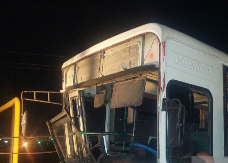 Sürücü yuxuladı, avtobus aşdı - 2 ölü, 36 yaralı</p> 
 <p>