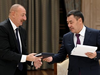 Sadır Japarovun adından İlham Əliyevin şərəfinə rəsmi qəbul təşkil edilib - FOTO