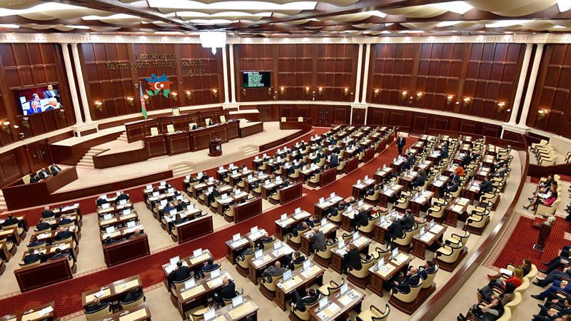 Deputatlar nə qədər pensiya alır? - AÇIQLAMA