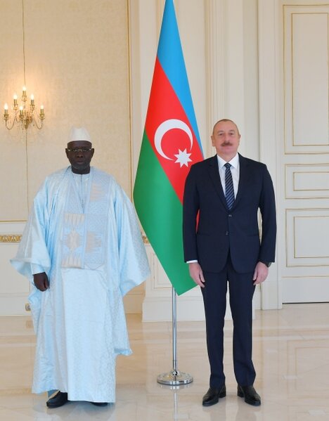 Prezident yeni səfirləri qəbul etdi - FOTOLAR
