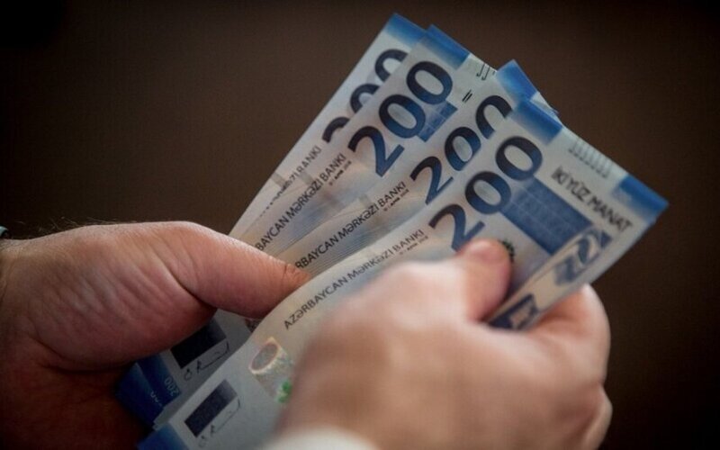 Azərbaycanda aylıq gəliri 2500 manatdan çox olanlara ŞAD XƏBƏR