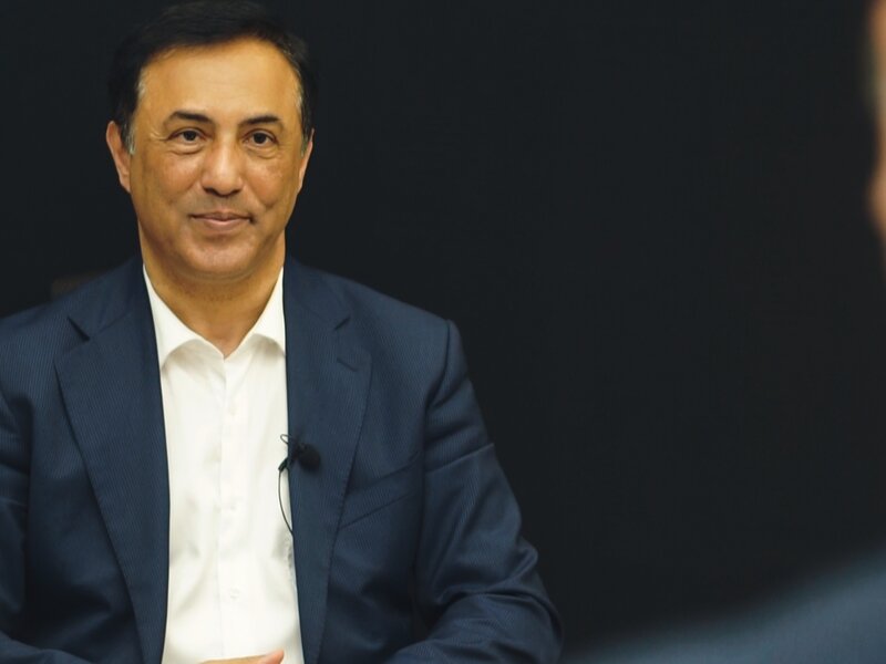 Əyilə-əyilə ifadəsini yumşaq demişəm, sürünə-sürünə deməli idim' - Elman Nəsirov 'Onun 10 cavabı'nda