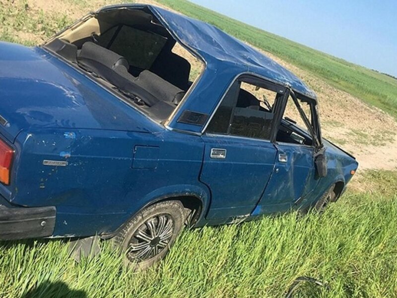 Biləsuvarda avtomobil aşıb, xəsarət alanlar var