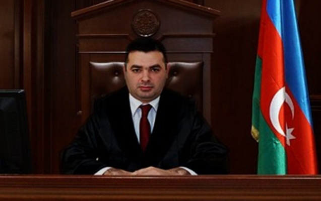 Arvadını qətlə yetirən hakim həbs olundu