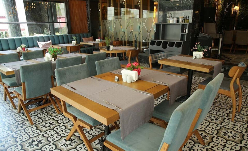 Karantin qaydalarına riayət etməyən daha bir kafe aşkarlandı