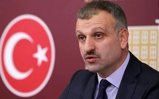 Azərbaycanla bağlı sərt açıqlamalar verən Saral vəzifəsindən kənarlaşdırıldı