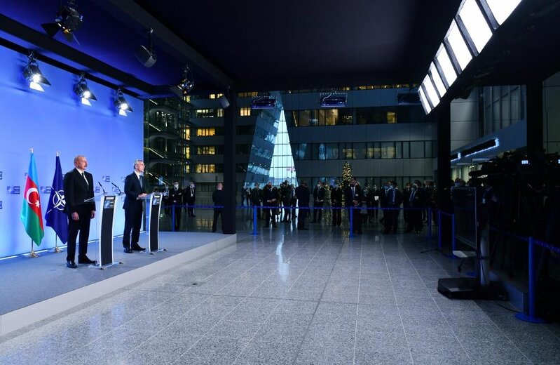 Azərbaycan Prezidentilə NATO Baş katibinin birgə mətbuat konfransı oldu - FOTOLAR