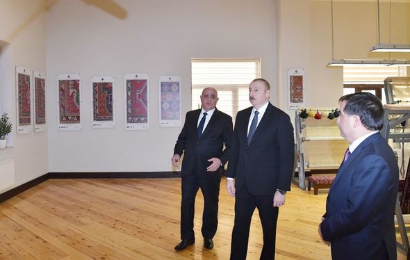 İlham Əliyev "Azərxalça" ASC-nin Qazax filialının fəaliyyəti ilə tanış olub - FOTO