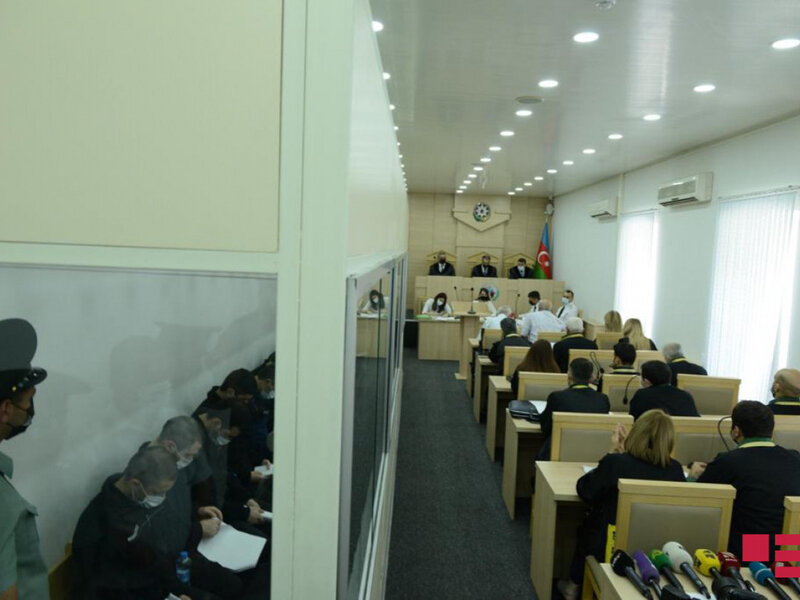 Bir qrup erməni əsirə hökm oxundu