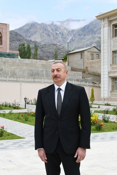 İlham Əliyev Ordubadın su təchizatı layihəsinin açılışında iştirak edib - YENİLƏNİB+FOTO