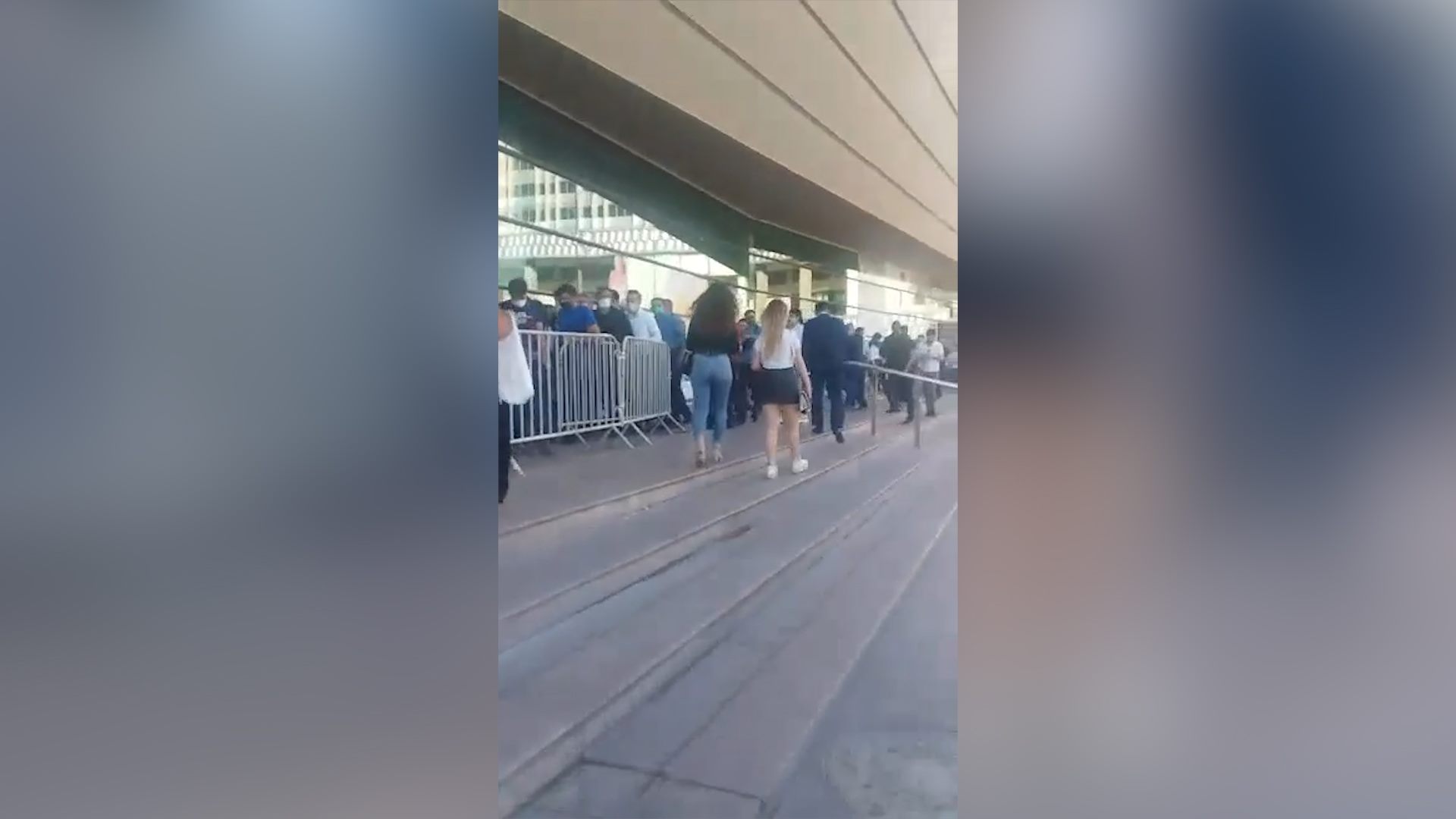 Bakı metrosunda müşahidə olunan sıxlığın səbəbi açıqlandı - VİDEO + YENİLƏNİB