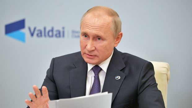 Putin: "Qarabağ münaqişəsinin uzunmüddətli həlli üçün tərəflər arasında maraqlar balansı tapılmalıdır"- VİDEO