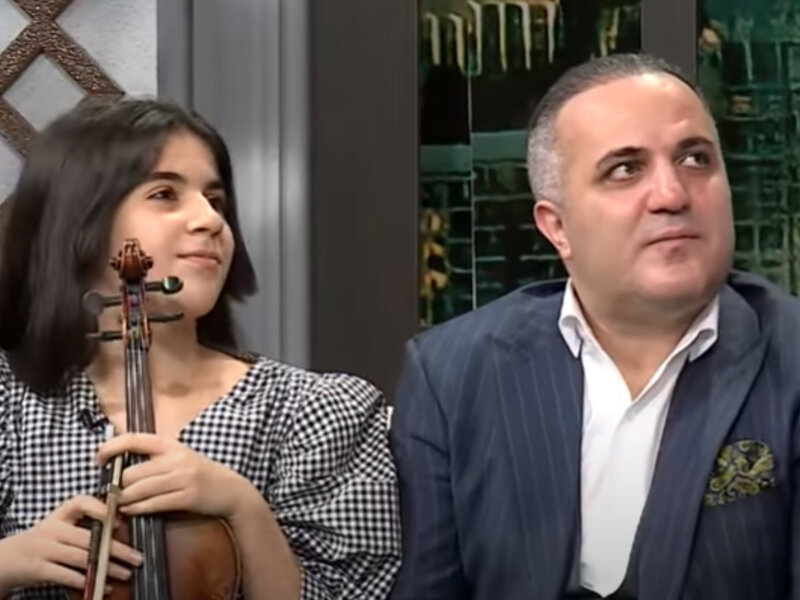 Qızını efirdə görən azərbaycanlı müğənni: 