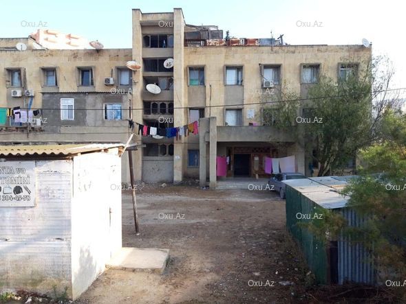 Bakıda kanalizasiya yaşayış binasının zirzəmisinə axıdılır: 250 ailənin həyatı təhlükədə - VİDEO