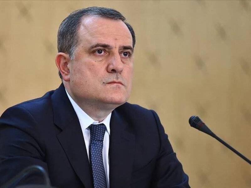 Ceyhun Bayramov gənc diplomatlarla görüşdü