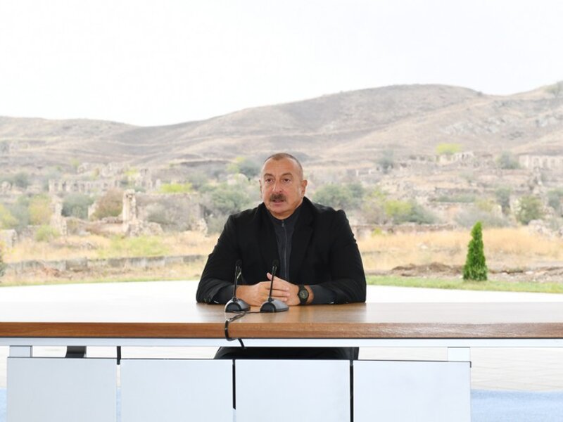 O vaxt biz haqlı olaraq Aprel döyüşlərindəki qələbəni Ordumuzun şanlı qələbəsi kimi qeyd edirdik