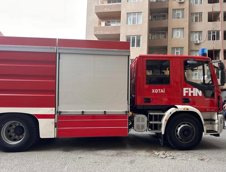 Bakıda yaşayış binasındakı yanğın söndürüldü - YENİLƏNİB+FOTOLAR