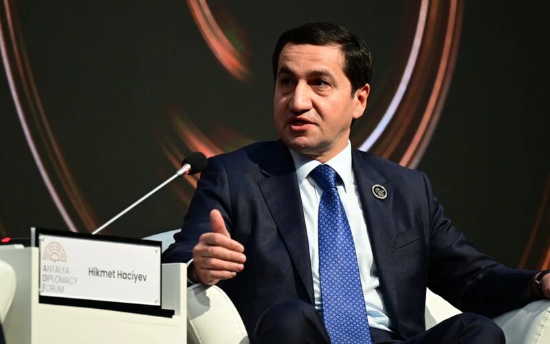 Sülh üçün təşəbbüslər yalnız kağız üzərində qalmamalıdır - Hikmət Hacıyev
