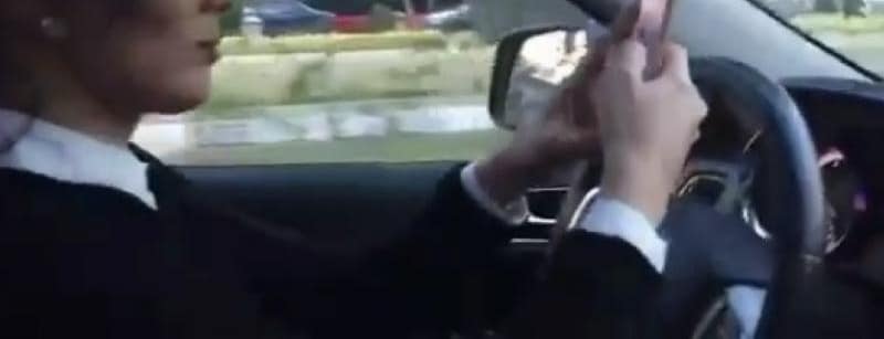 Yol polisi maşın sürərkən qayda pozan tanınmışların görüntülərini yaydı - FOTOLAR