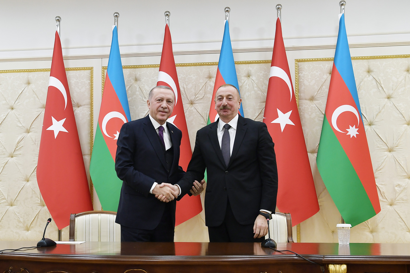 Yenilənməkdə olan dünyaya YENİ MESAJ