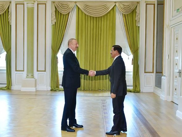 Prezident İlham Əliyev Birləşmiş Ərəb Əmirliklərinin İqtisadiyyat nazirini qəbul edib - YENİLƏNİB + FOTO