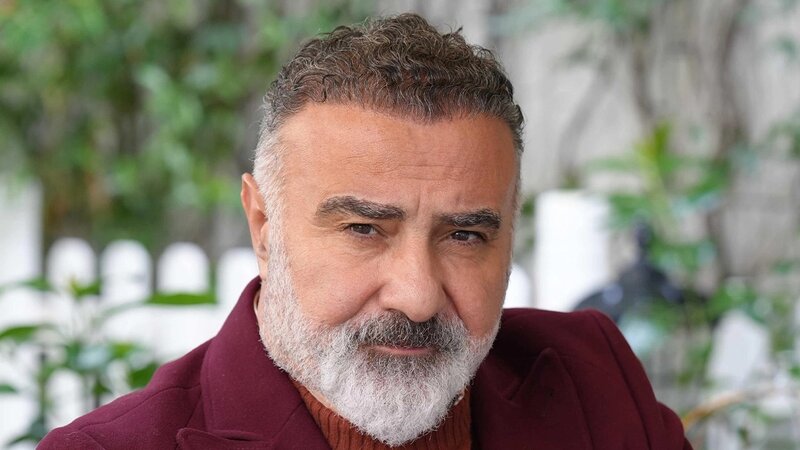 Məşhur aktyor təcili əməliyyat olundu - FOTO