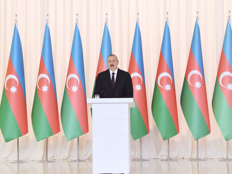 Azərbaycan bayrağı cənnət Qarabağda dalğalanır