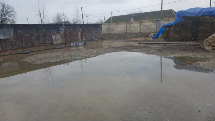 Kürdəmirdə magistral su kəməri partladı - Rayon mərkəzi və 6 kənd susuz qaldı