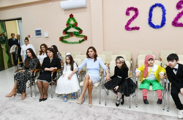 Mehriban Əliyeva Uşaq Psixonevroloji Mərkəzində əsaslı təmirdən sonra yaradılan şəraitlə tanış olub - FOTO