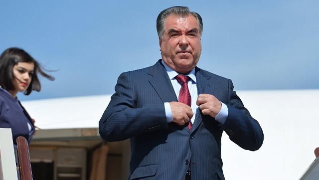 Tacikistan Prezidentinin Azərbaycana səfəri yekunlaşdı