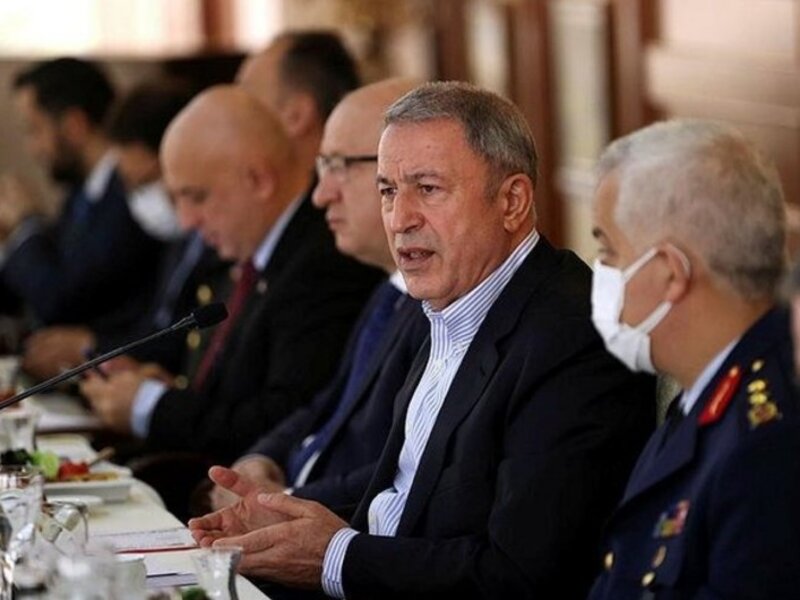 Hulusi Akar Ermənistan-Azərbaycan sərhədində atəşkəsin pozulmasından danışıb
