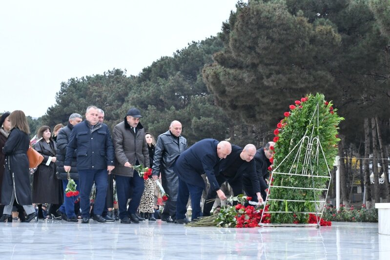 Ümummilli Liderin anım günü Abşeron rayonunda dərin ehtiramla qeyd edilib - FOTOLAR