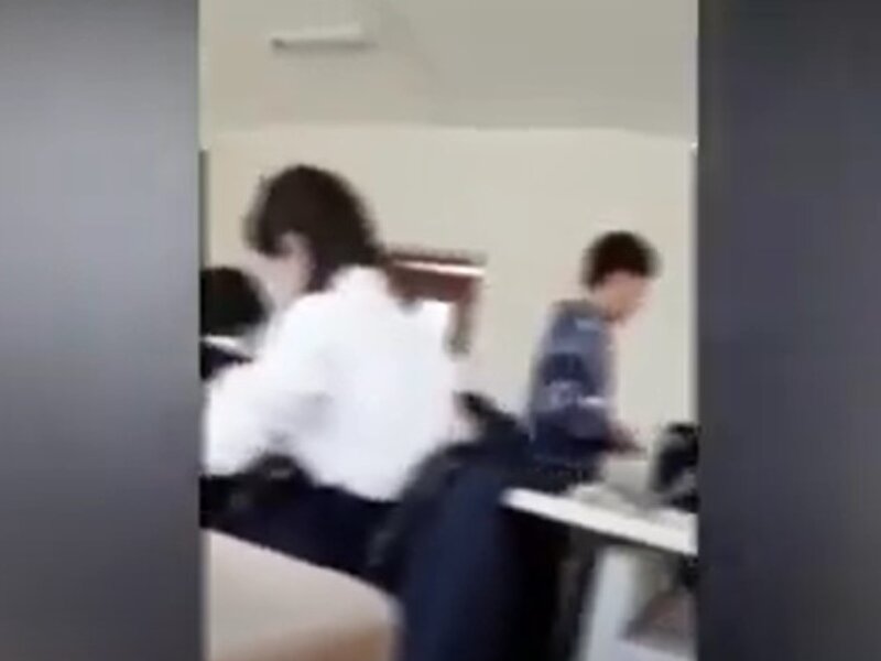 Bakıda məktəbdə qalmaqal yaradan şagirdin görüntüləri yayıldı - VİDEO