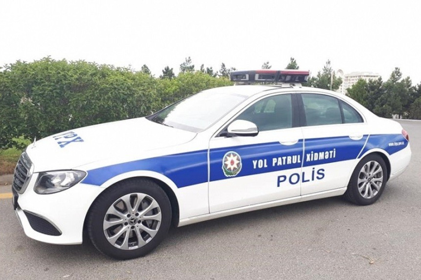 Yol polisi yağışlı hava şəraiti ilə əlaqədar piyadalara və sürücülərə müraciət edib