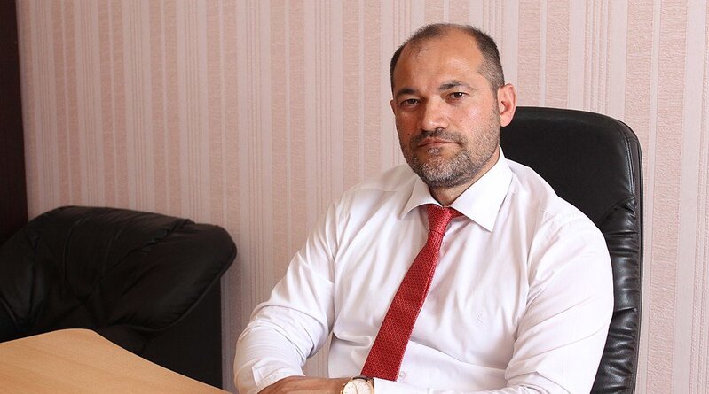 Razi Nurullayev 47 min imza topladı</p> 
 <p>