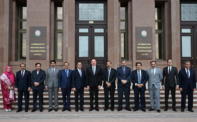 Prezident qəbul keçirdi - FOTOLAR