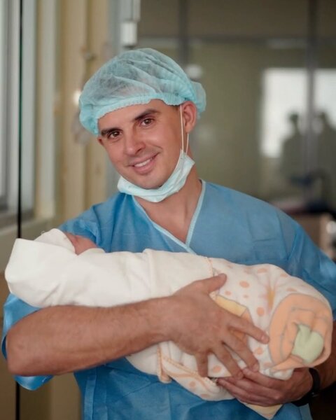 Məşhur müğənni ata oldu - FOTOLR