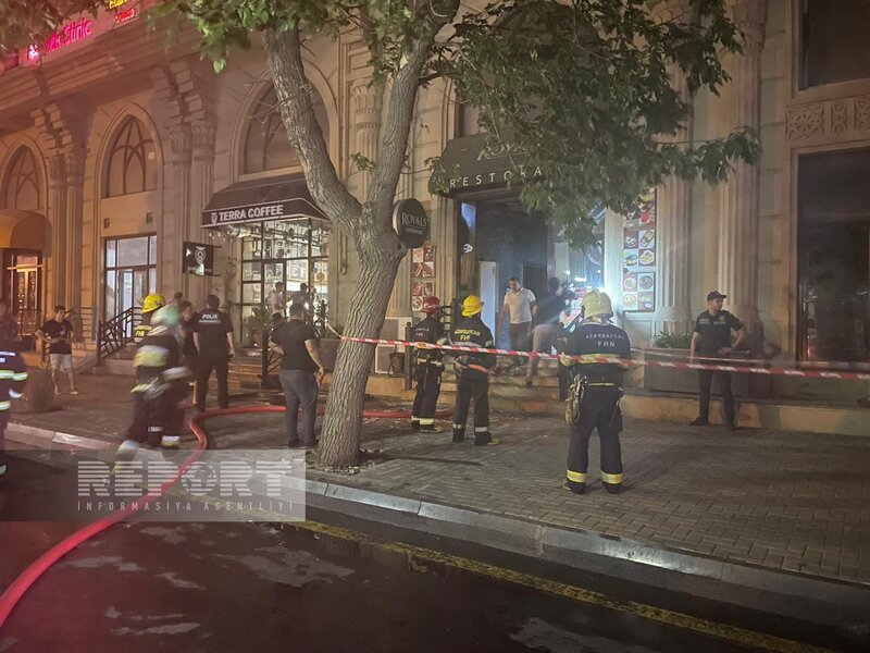 Bakıda restoranda güclü yanğın baş verib - FOTO