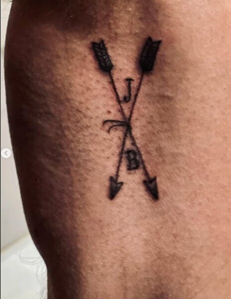 Lopez keçmiş ərinə həsr etdiyi döyməni sildirib - FOTO