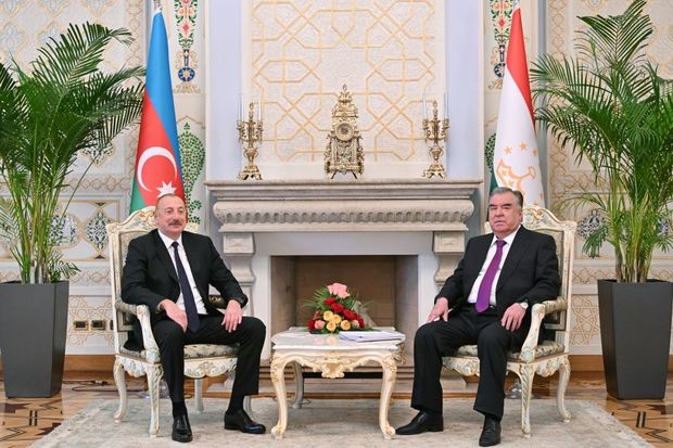Azərbaycan və Tacikistan prezidentlərinin təkbətək görüşü oldu