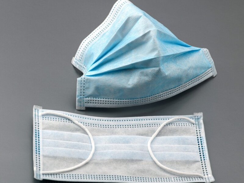 Azərbaycanda bələdiyyə sədri maskaya görə cərimələndi