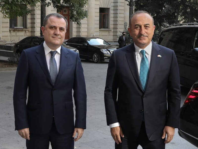 Qardaş ölkələrin XİN rəhbərləri bölgədəki son vəziyyəti müzakirə etdilər