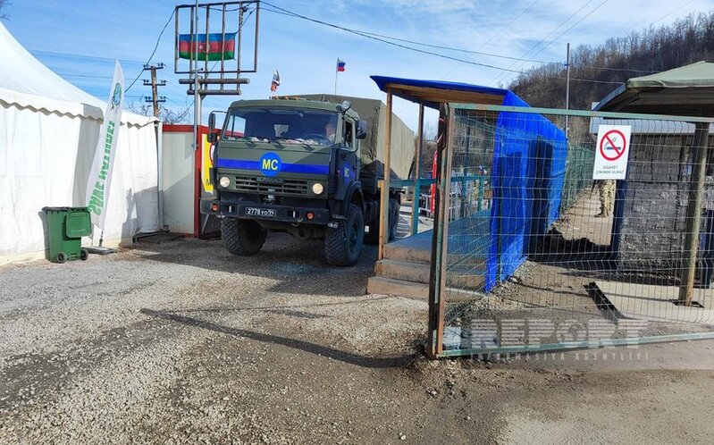 Xankəndi-Laçın yolunda sülhməramlılara məxsus 31 avtomobil maneəsiz keçib
