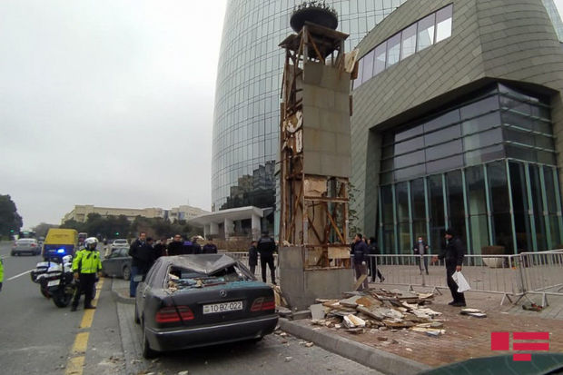 Bakının mərkəzində partlayış: Yaralananlar var - FOTO