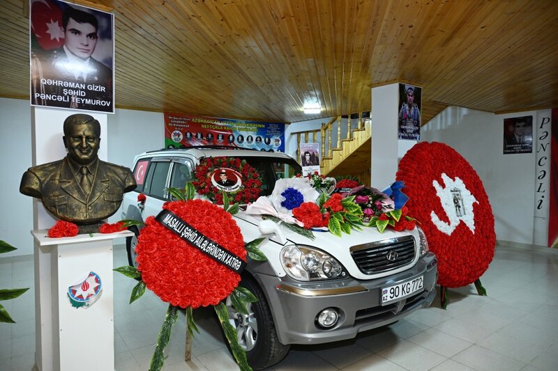 Leyla və Arzu Əliyeva Pəncəli Teymurovun ailəsini ziyarət etdilər - FOTOLAR