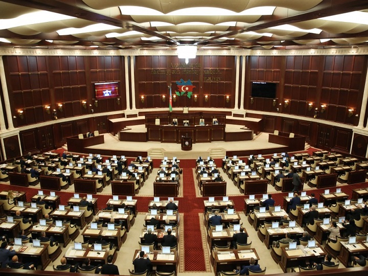 Siyasi partiyaların maliyyələşdirilmə qaydası dəyişdi