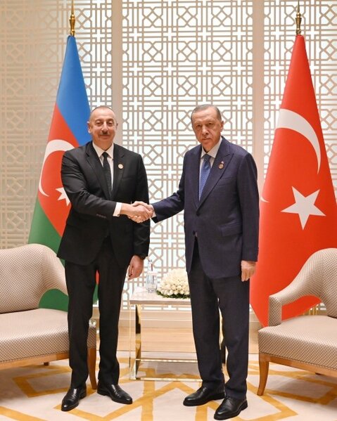 Prezident Ərdoğanla hərbi əməkdaşlığı müzakirə etdi - YENİLƏNİB / FOTO