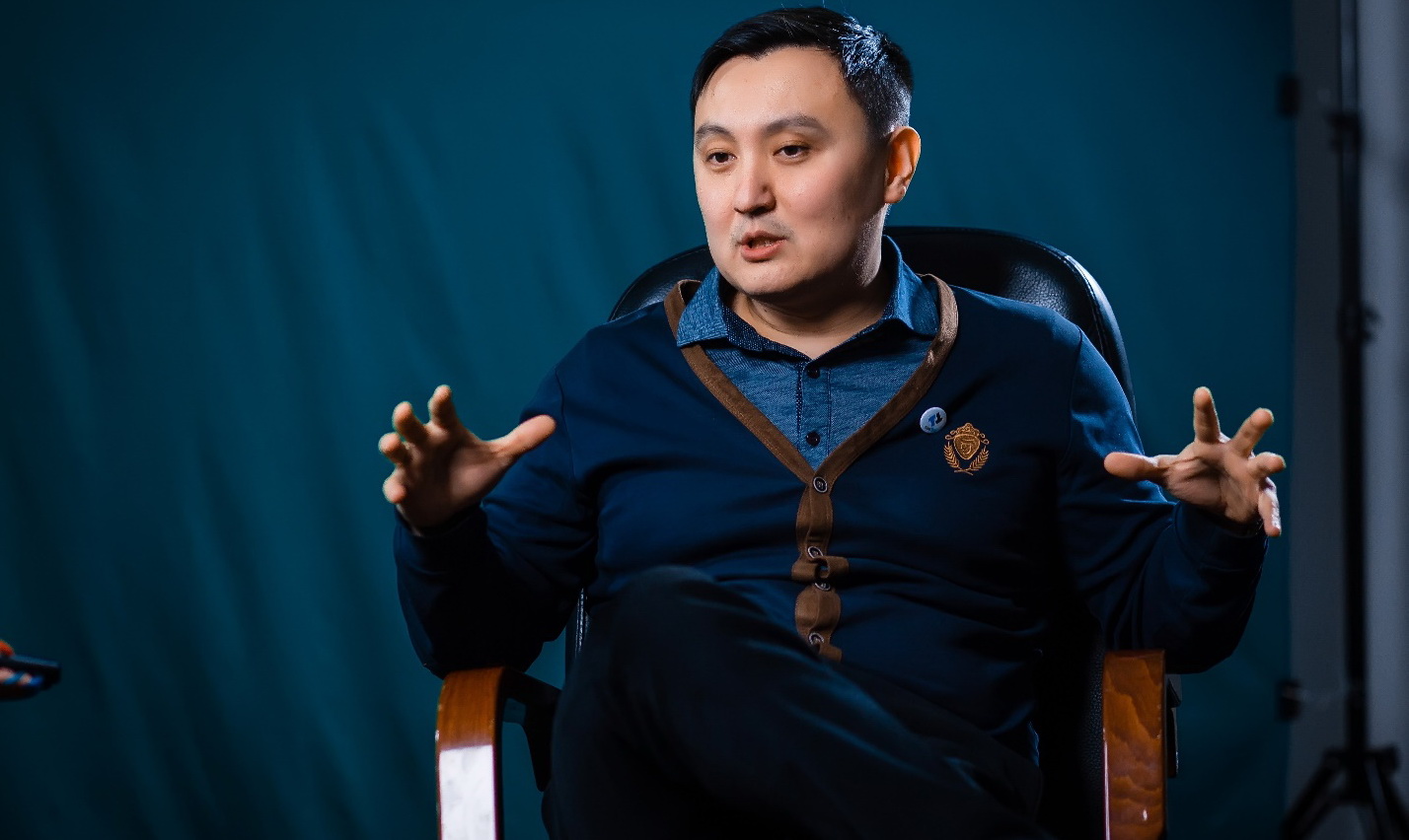 Qaziz Abışev: "Qazaxıstan daim Azərbaycanın ərazi bütövlüyünü dəstəkləyəcək" - MÜSAHİBƏ
