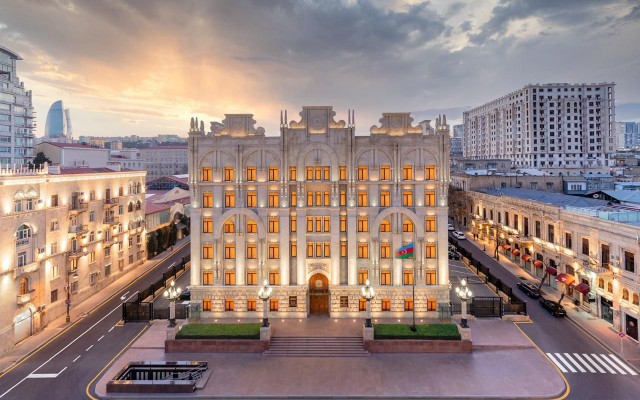 Bakıda qapıları yoxlayıb, evlərə girən oğru tutuldu