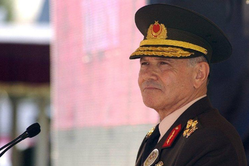 Türkiyənin sabiq generalı koronavirusdan öldü